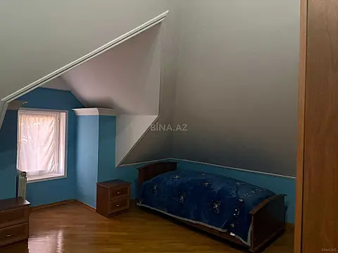 Satılır 8 otaqlı həyət evi 600 m²