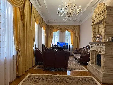 Satılır 8 otaqlı həyət evi 600 m² — Bakı, Qaraçuxur 8 otaq 600.00 m²