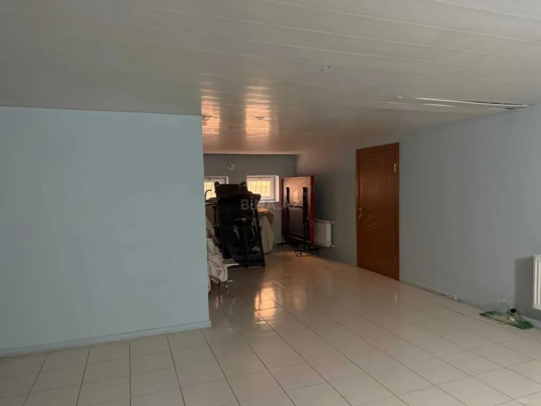 Satılır 8 otaqlı həyət evi 600 m²
