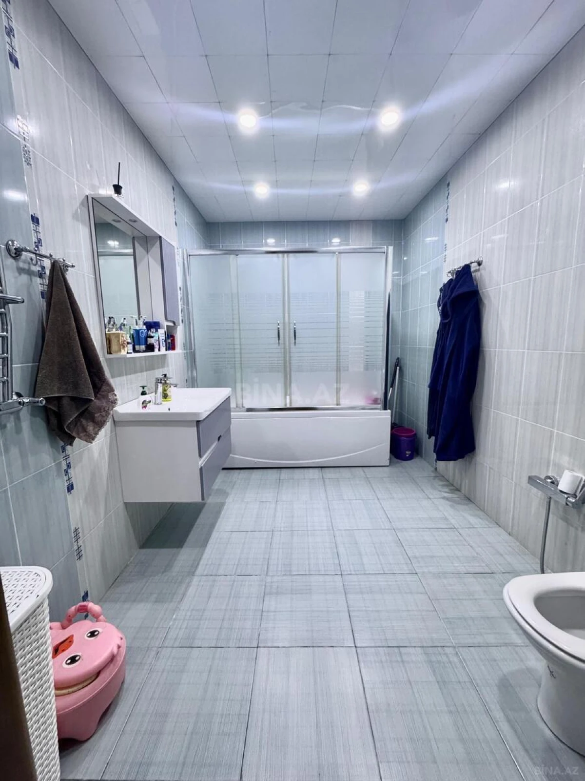 Satılır 3 otaqlı mənzil 155 m²
