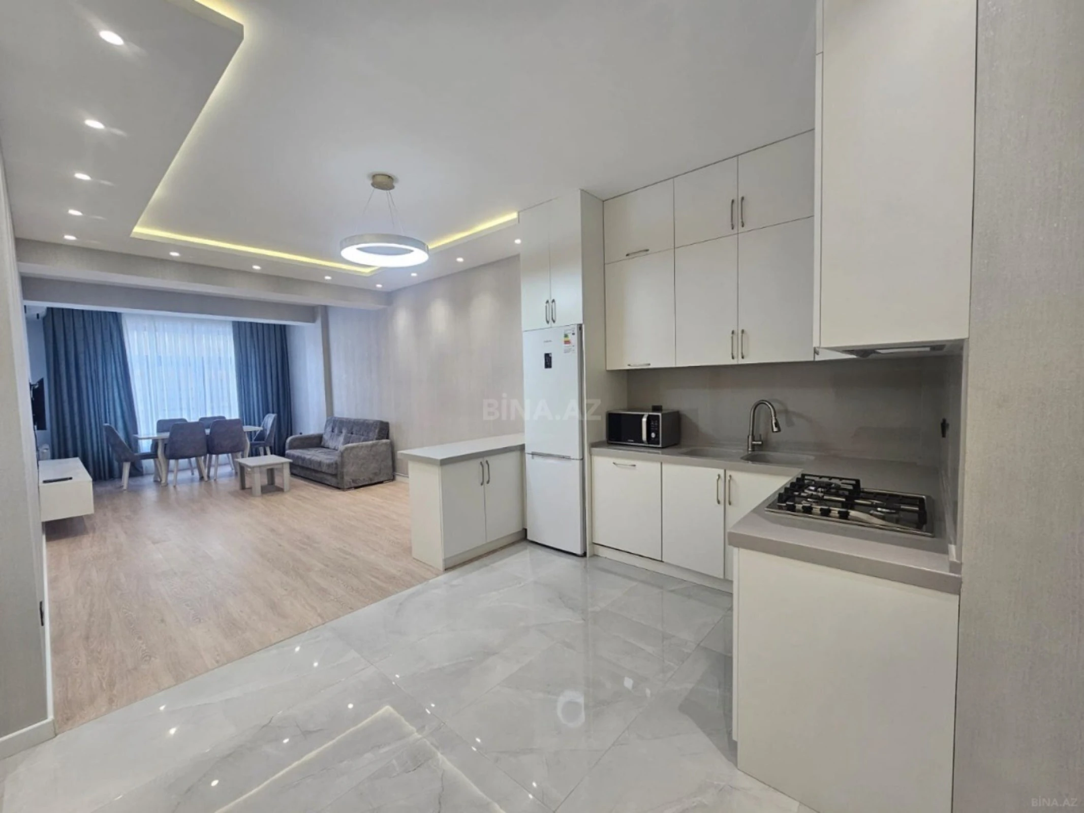 Kirayə verilir 2 otaqlı mənzil 80 m²