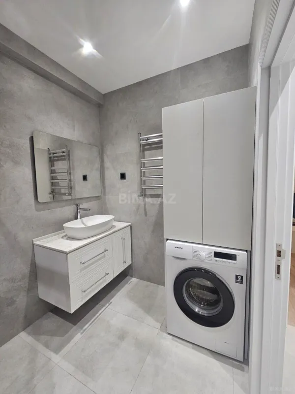 Kirayə verilir 2 otaqlı mənzil 80 m²