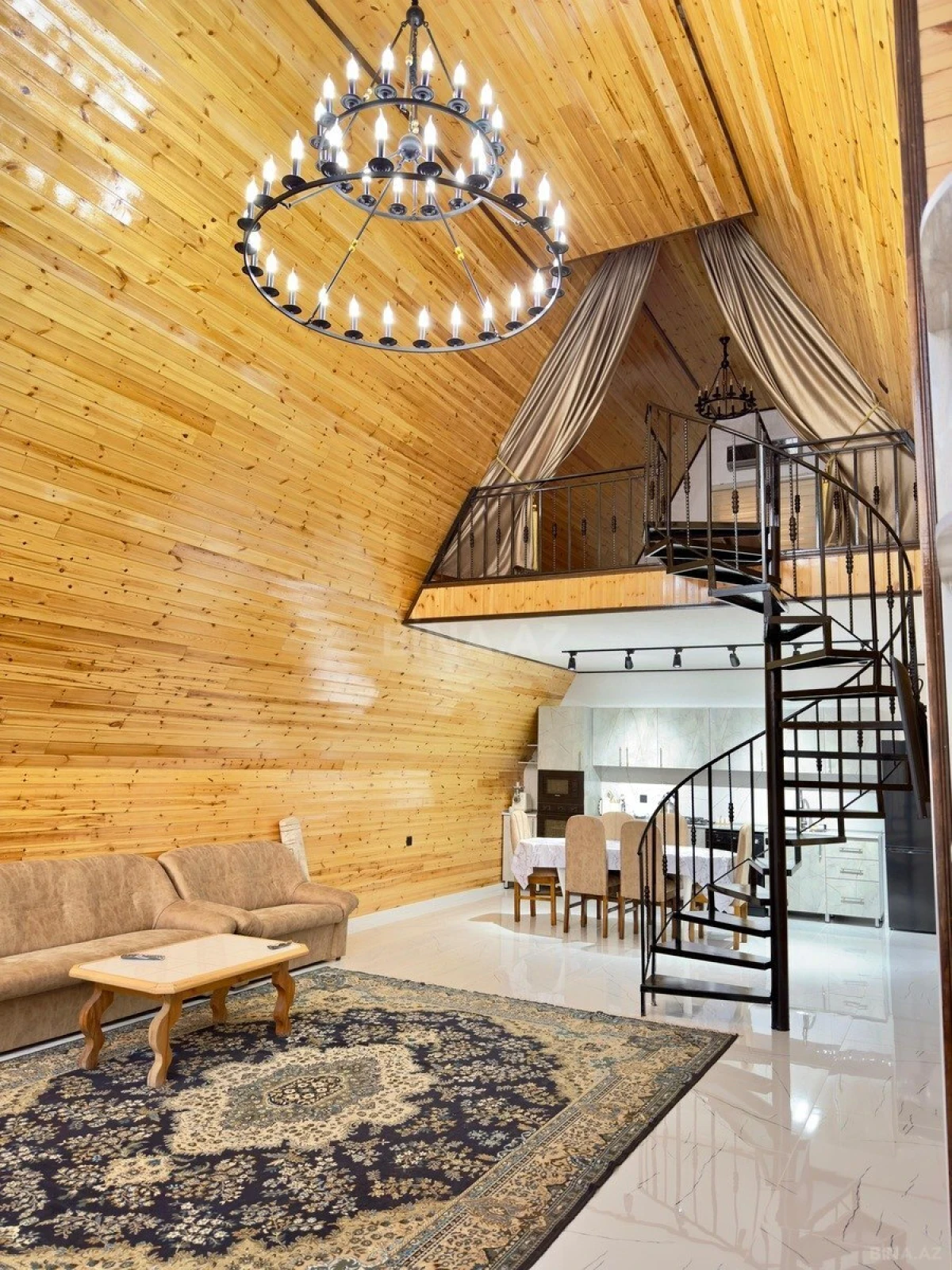 Kirayə verilir 4 otaqlı həyət evi 200 m²