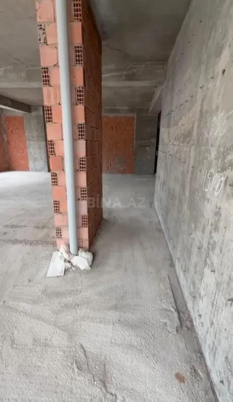 Satılır 3 otaqlı mənzil 124 m²