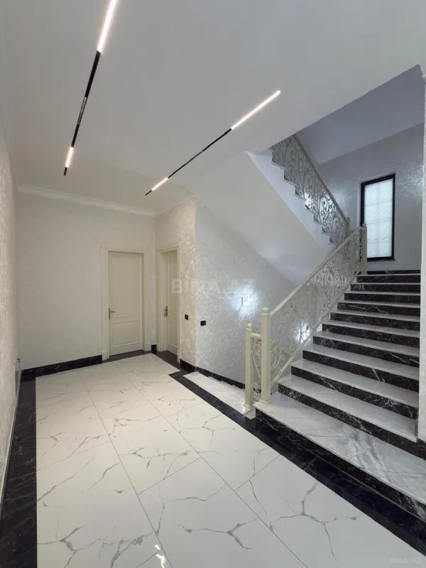 Satılır 6 otaqlı həyət evi 450 m²