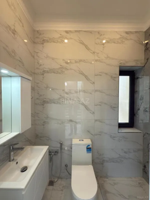 Satılır 6 otaqlı həyət evi 450 m²