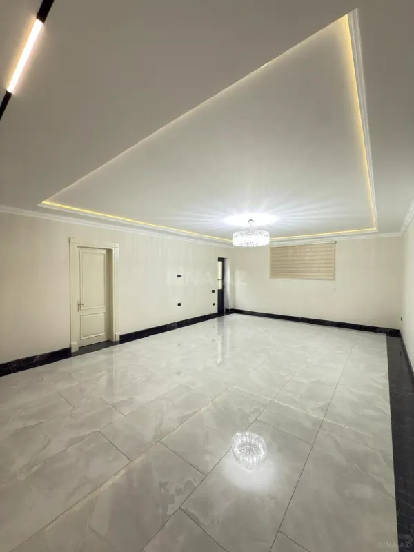 Satılır 6 otaqlı həyət evi 450 m²