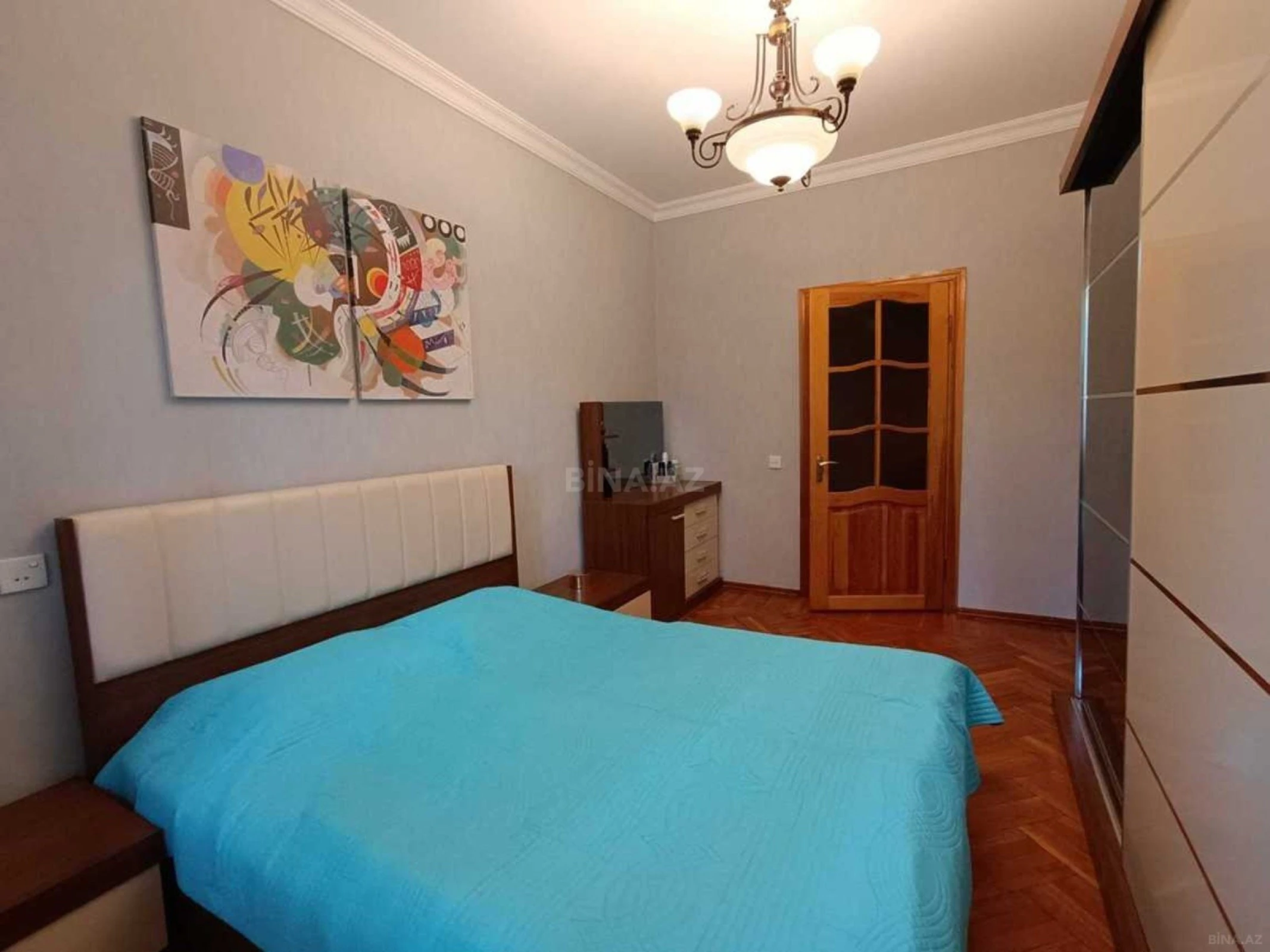 Satılır 2 otaqlı mənzil 70 m²