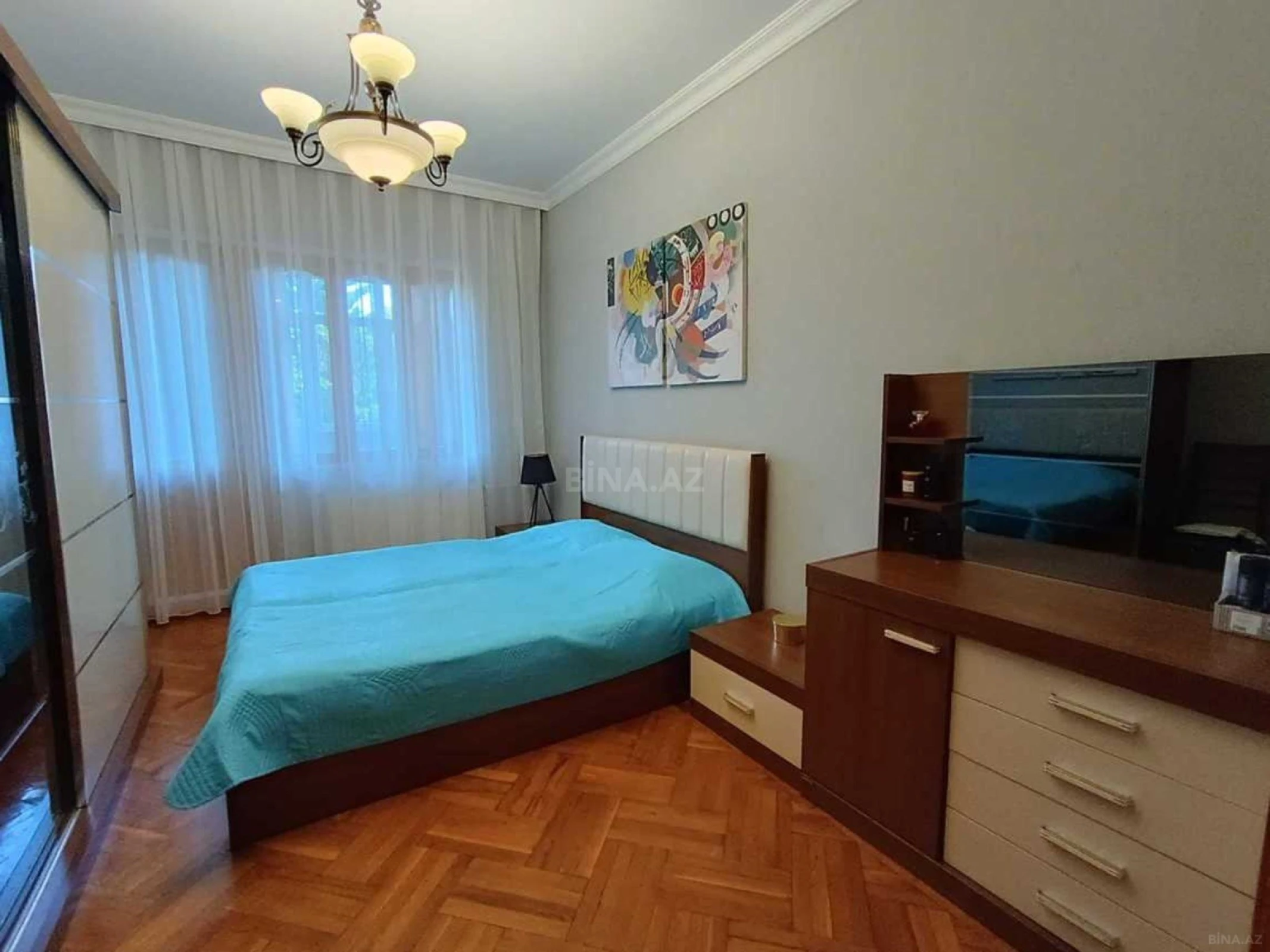 Satılır 2 otaqlı mənzil 70 m²