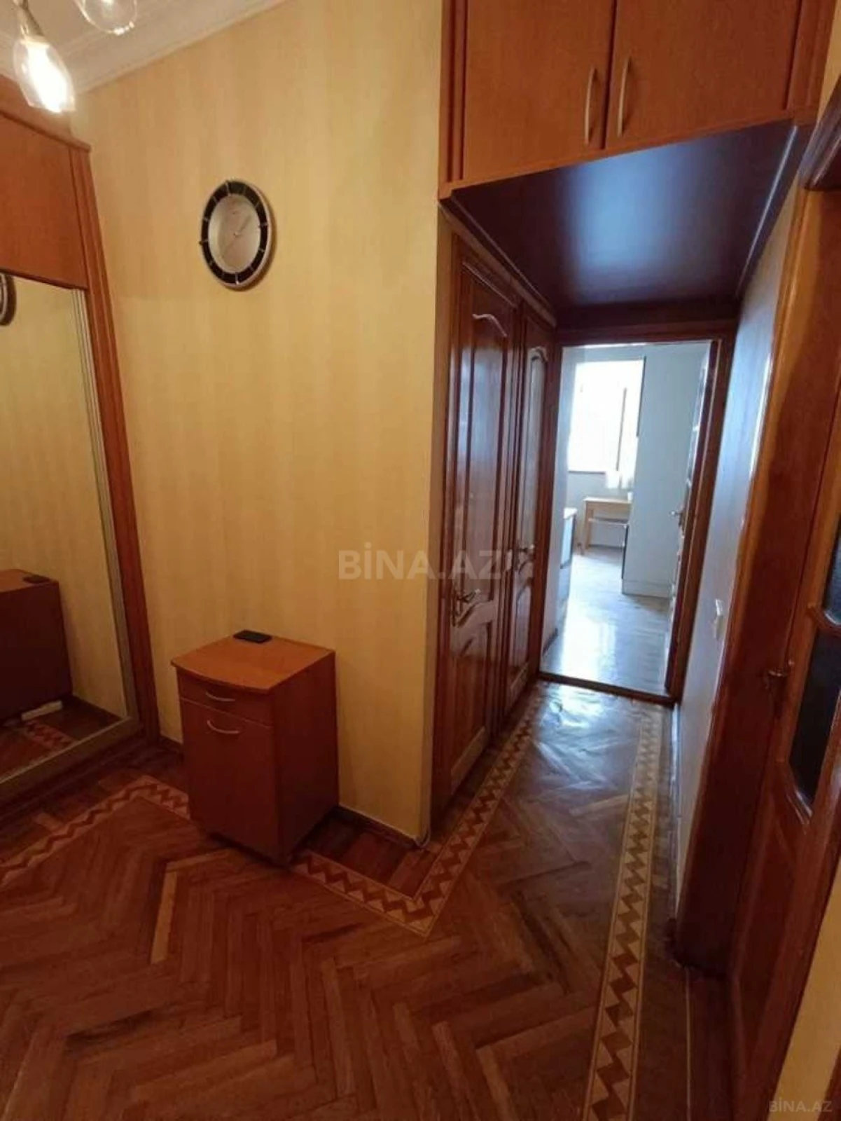 Satılır 2 otaqlı mənzil 70 m²