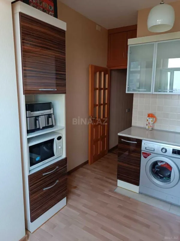 Satılır 2 otaqlı mənzil 70 m²