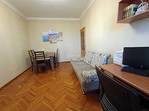 Satılır 2 otaqlı mənzil 70 m²