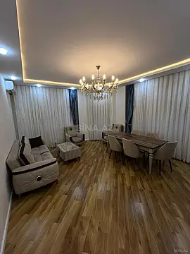 Satılır 3 otaqlı mənzil 137 m²