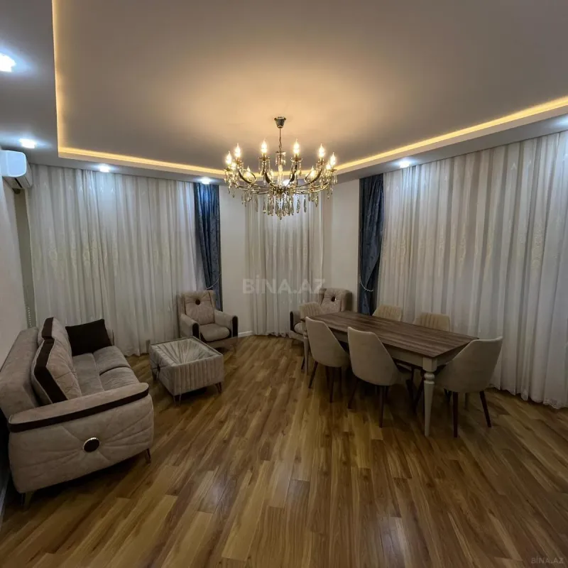 Satılır 3 otaqlı mənzil 137 m²