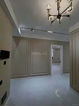 Satılır 4 otaqlı mənzil 140 m²