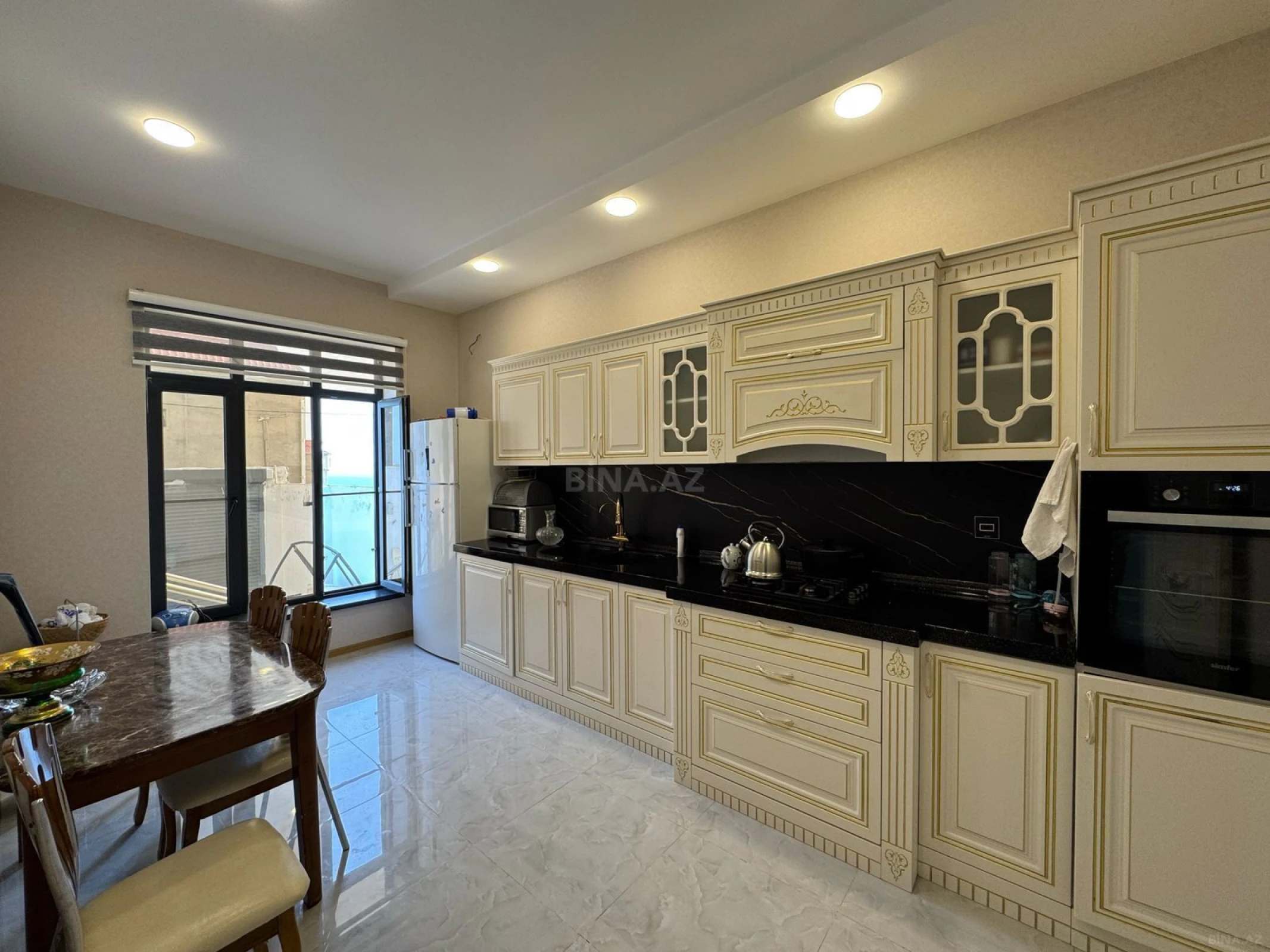 Satılır 3 otaqlı həyət evi 140 m²