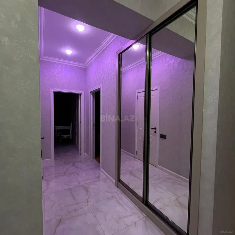 Satılır 3 otaqlı mənzil 137 m²