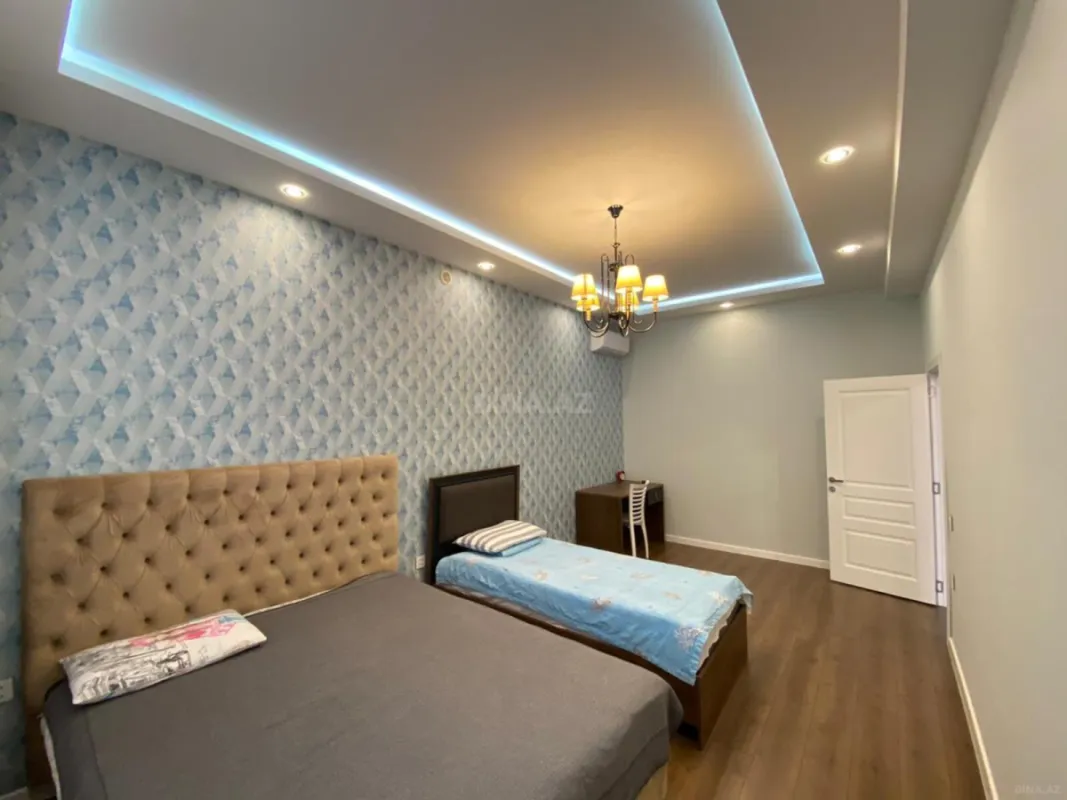 Satılır 4 otaqlı həyət evi 180 m²