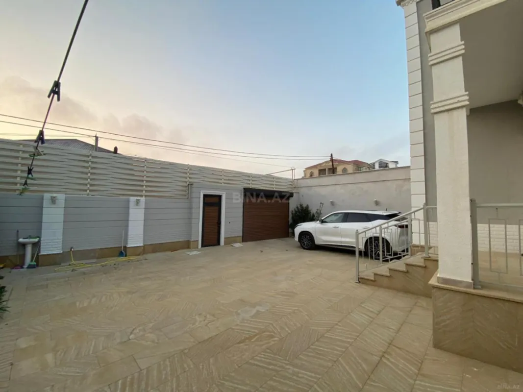 Satılır 4 otaqlı həyət evi 180 m²