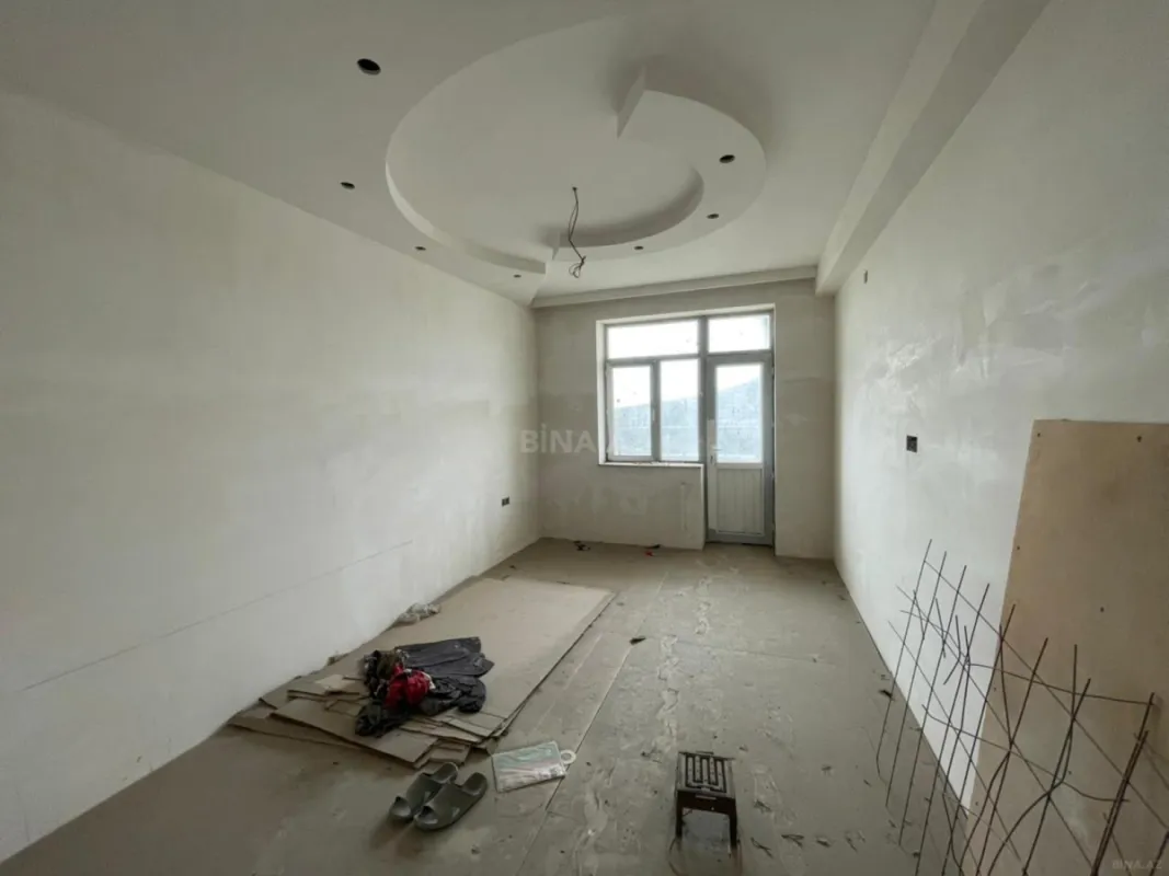 Satılır 4 otaqlı mənzil 170 m²