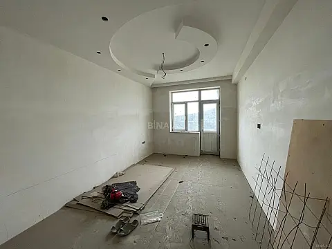 Satılır 4 otaqlı mənzil 170 m²