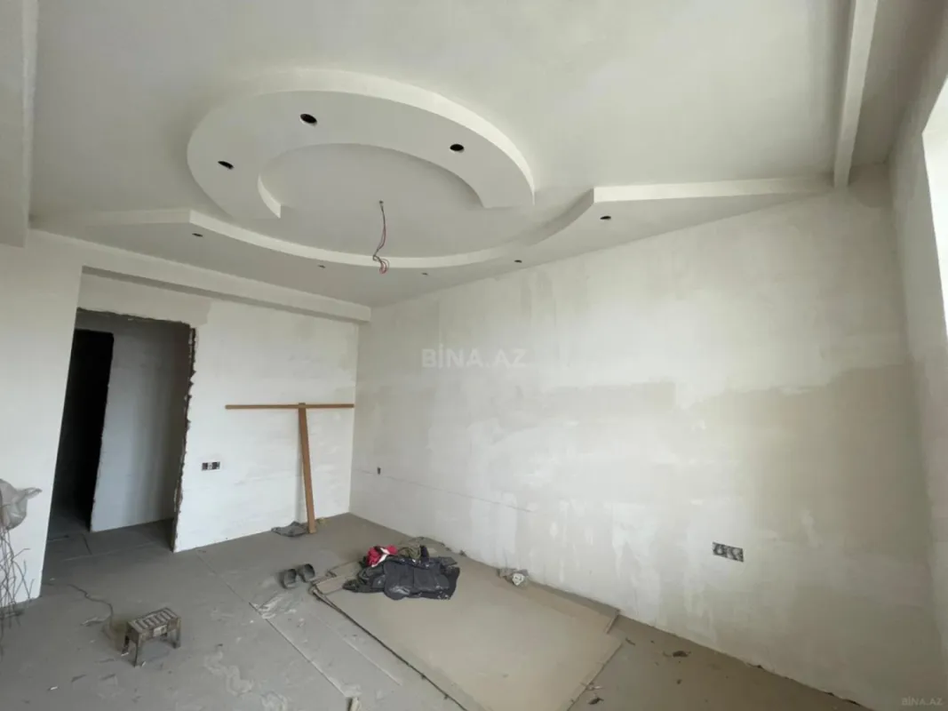 Satılır 4 otaqlı mənzil 170 m²