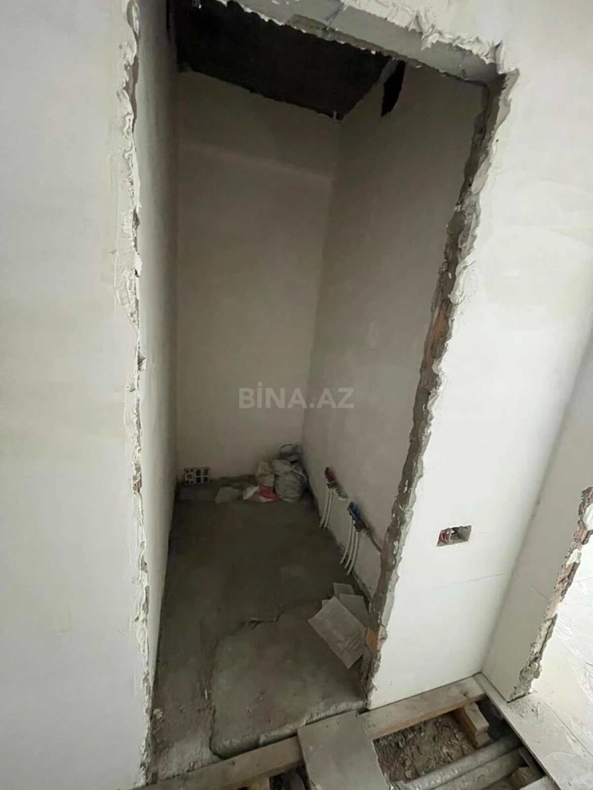 Satılır 4 otaqlı mənzil 170 m²