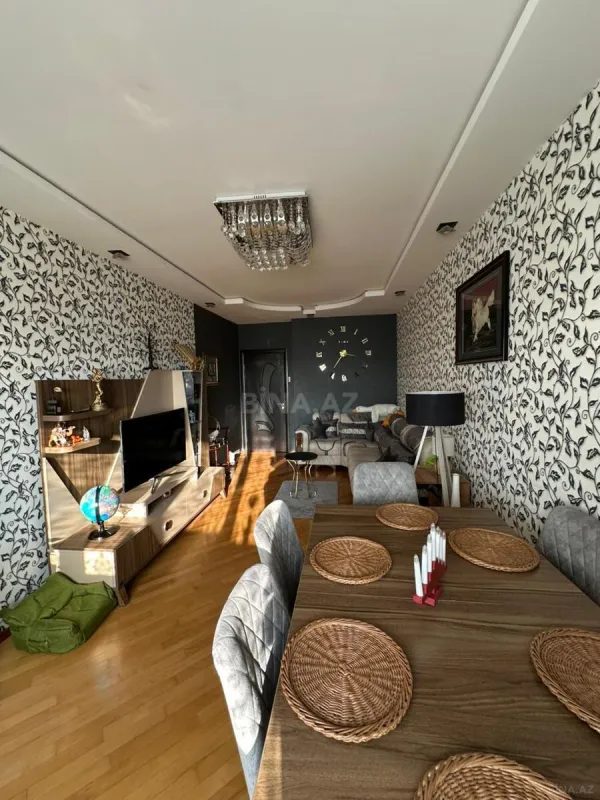 Satılır 3 otaqlı mənzil 101 m²