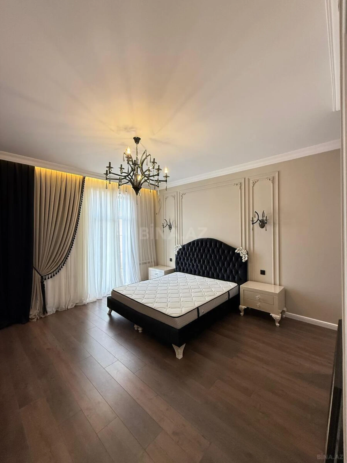 Satılır 5 otaqlı həyət evi 450 m²
