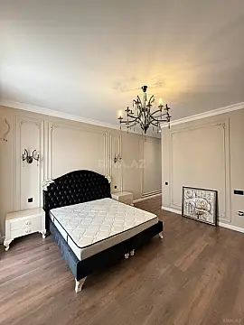 Satılır 5 otaqlı həyət evi 450 m²