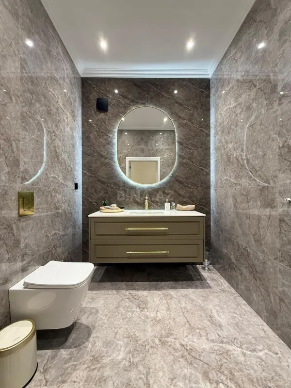 Satılır 5 otaqlı həyət evi 450 m²