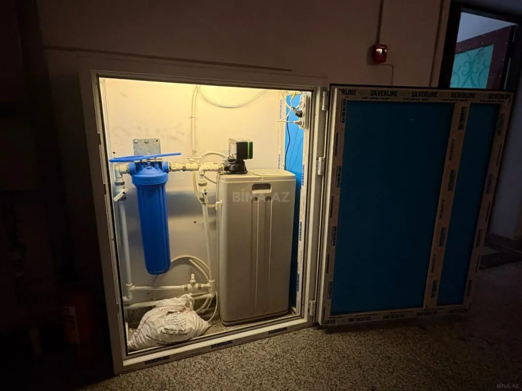 Satılır 4 otaqlı mənzil 198 m²