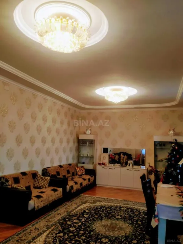 Satılır 5 otaqlı həyət evi 220 m²