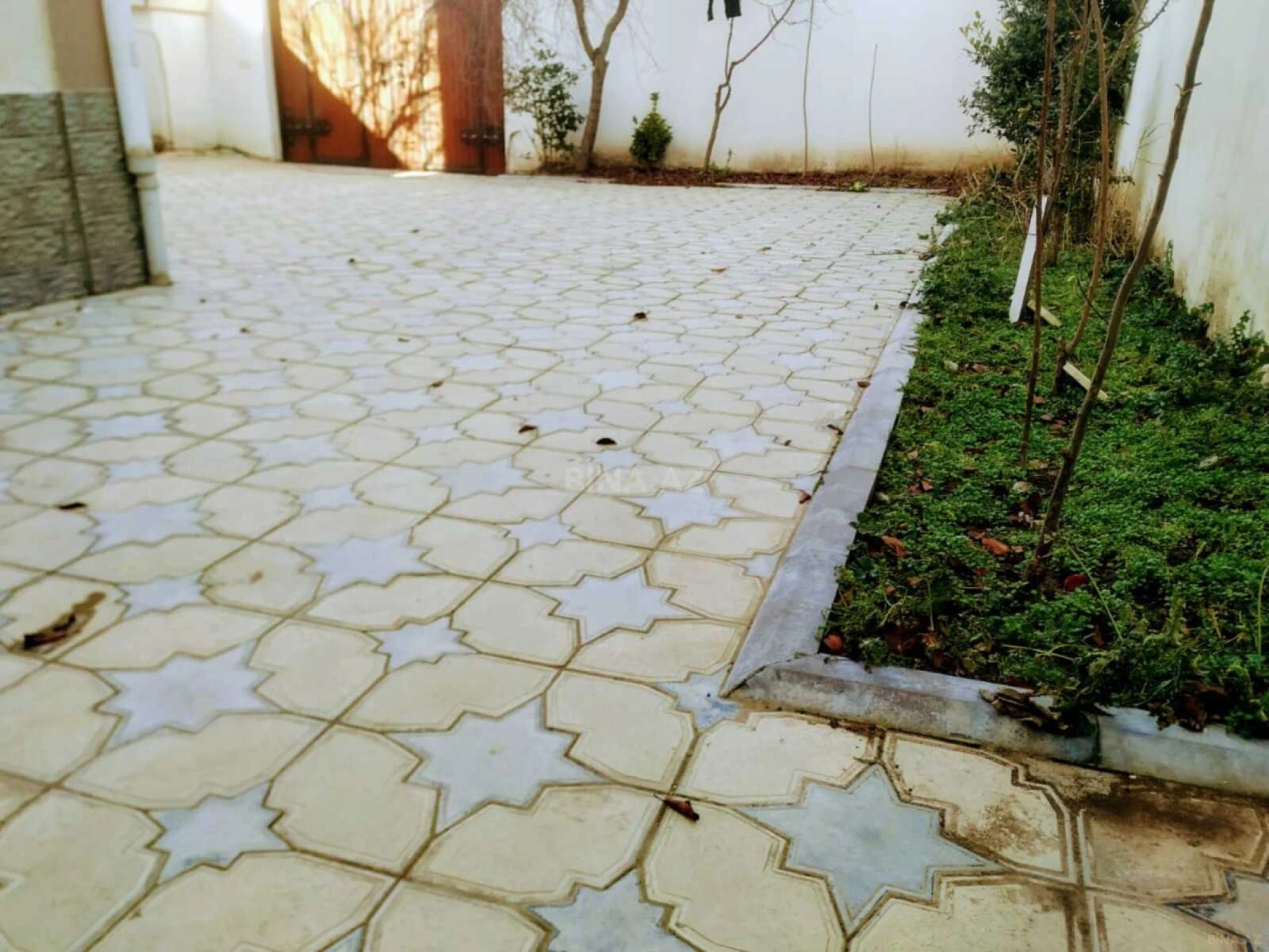 Satılır 5 otaqlı həyət evi 220 m²