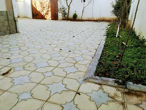 Satılır 5 otaqlı həyət evi 220 m²