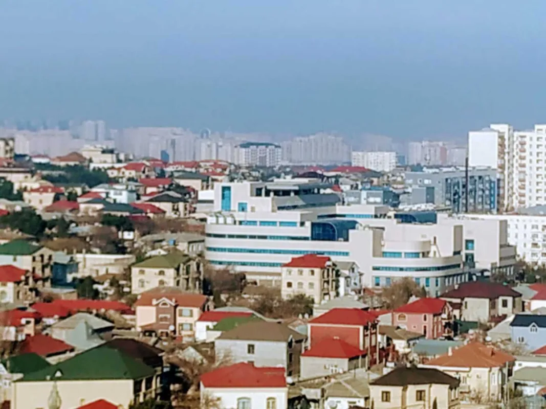 Satılır 5 otaqlı həyət evi 220 m²