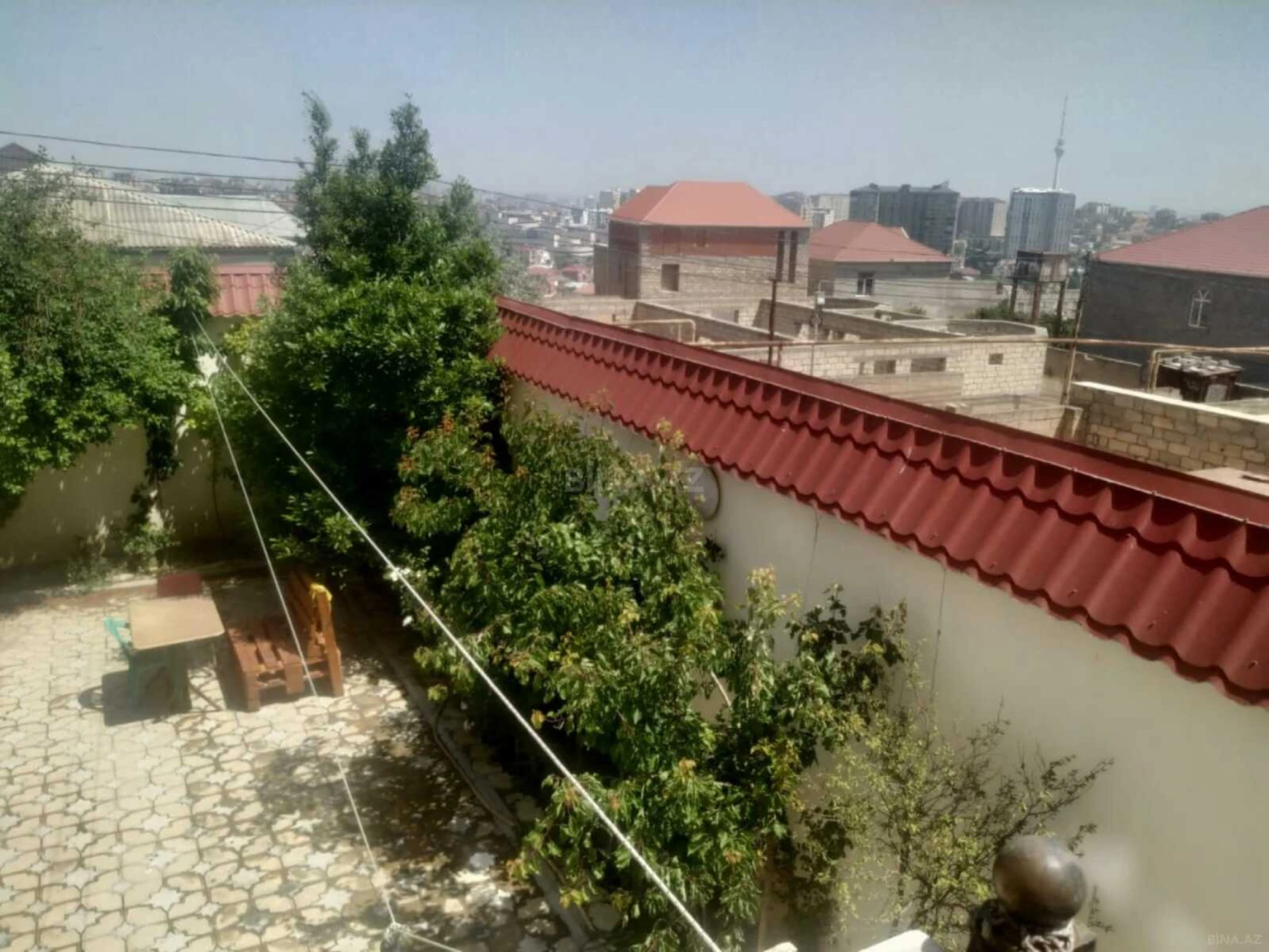 Satılır 5 otaqlı həyət evi 220 m²