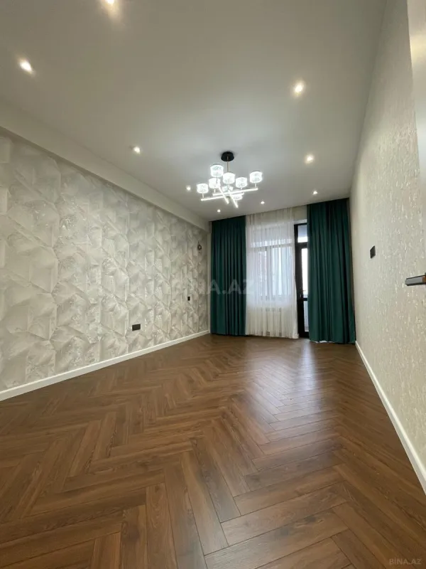 Satılır 3 otaqlı mənzil 138 m²