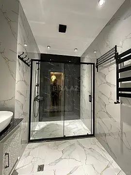 Satılır 3 otaqlı mənzil 138 m²