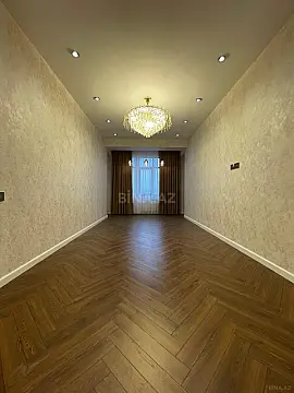 Satılır 3 otaqlı mənzil 138 m²