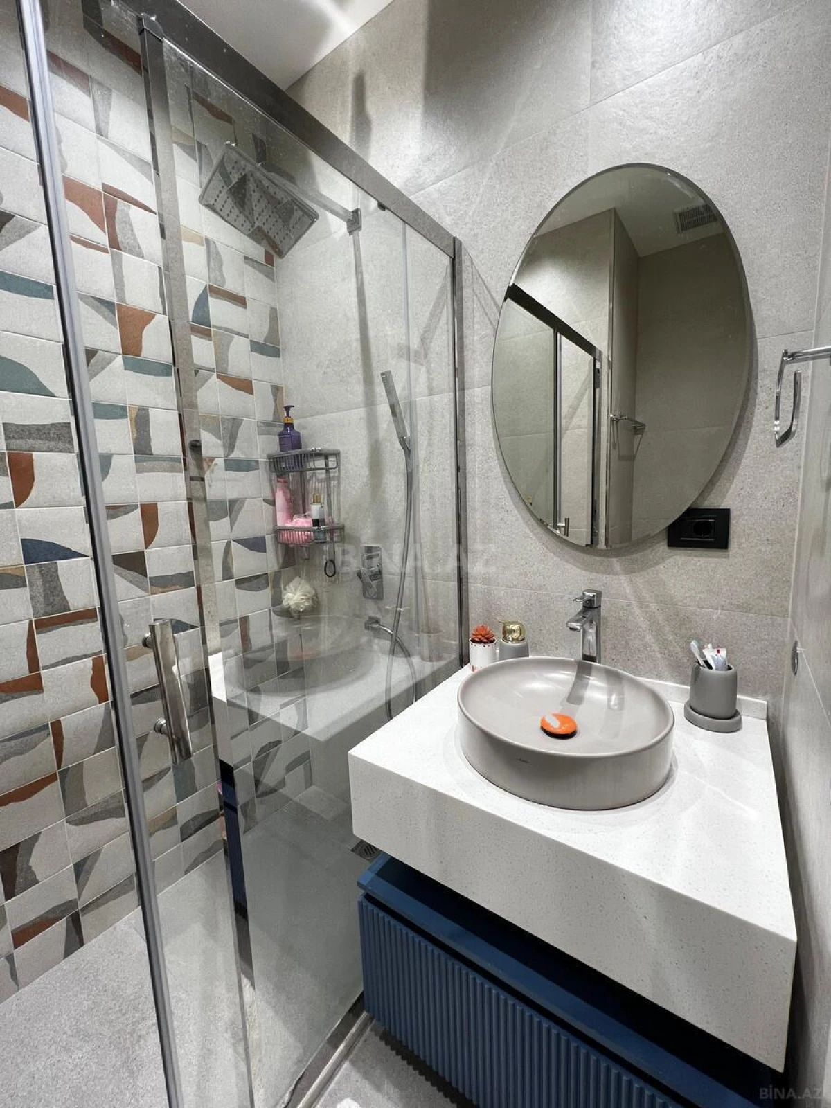 Satılır 4 otaqlı mənzil 140 m²