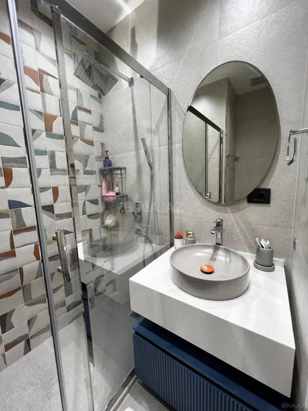 Satılır 4 otaqlı mənzil 140 m²