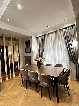 Satılır 4 otaqlı mənzil 140 m²