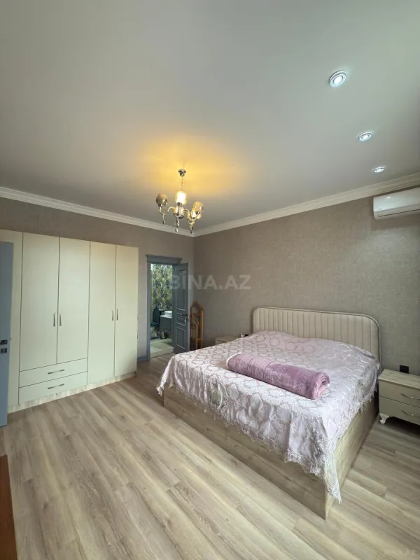 Satılır 5 otaqlı həyət evi 350 m²