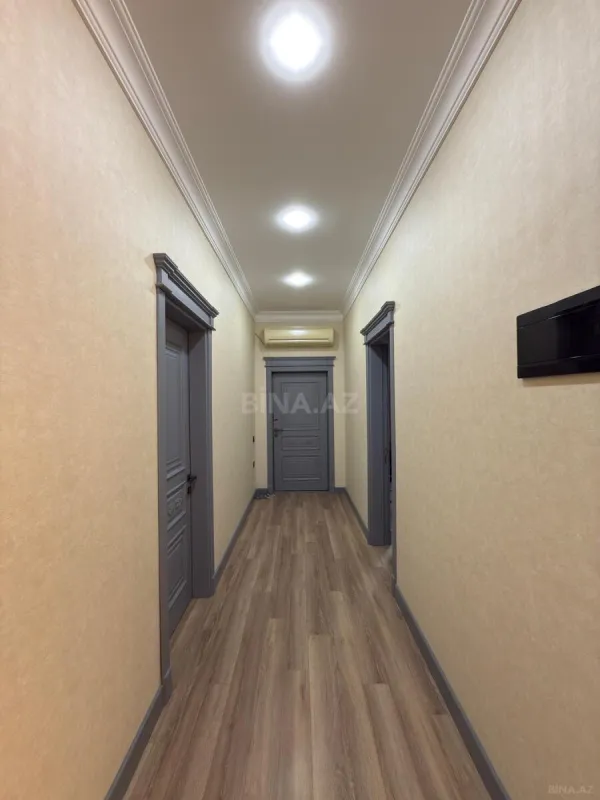 Satılır 5 otaqlı həyət evi 350 m²