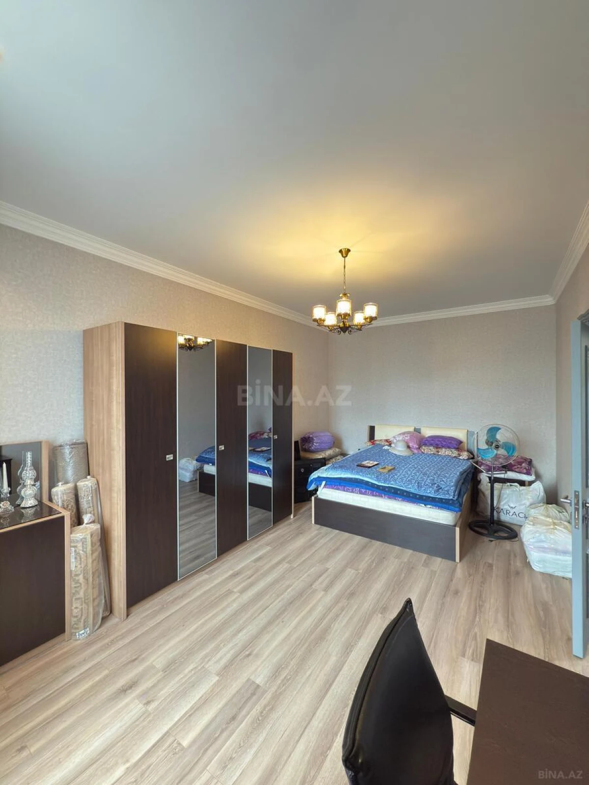Satılır 5 otaqlı həyət evi 350 m²