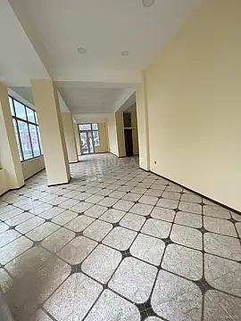 Satılır obyekt 100 m²