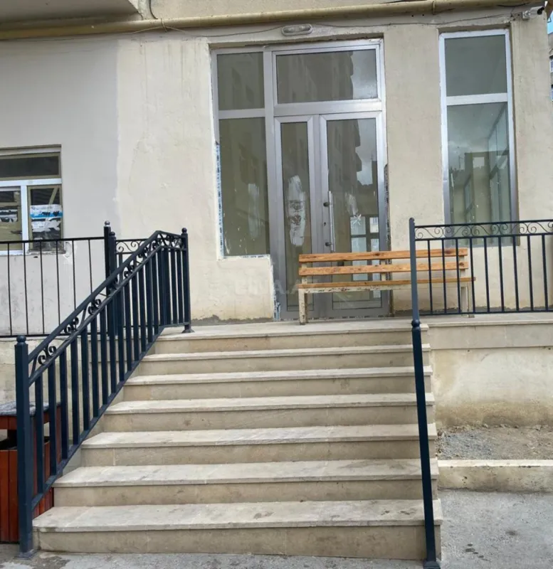 Satılır obyekt 100 m²