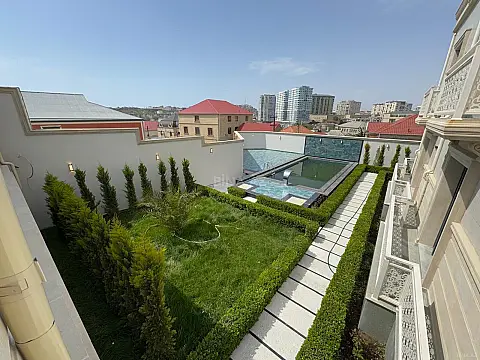 Satılır 6 otaqlı həyət evi 450 m²