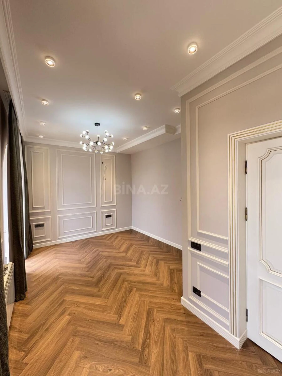 Satılır 6 otaqlı həyət evi 450 m²